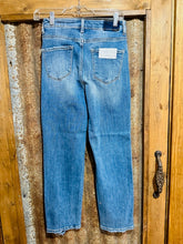 Load image into Gallery viewer, Risen Medium Wash High Rise Crop Jean

