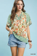 Load image into Gallery viewer, Mixed Print V-Neck Short Sleeve Top
