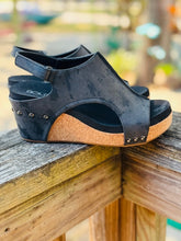 Load image into Gallery viewer, Carley Black Metallic Wedge
