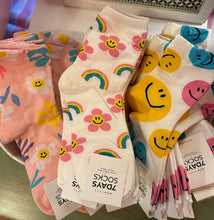 Load image into Gallery viewer, Women&#39;s Crew Socks
