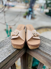 Load image into Gallery viewer, Reality Croco Slide
