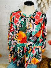 Load image into Gallery viewer, Big Floral Babydoll Top
