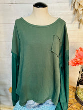 Load image into Gallery viewer, Forest Green L/S Textured Pocket Top
