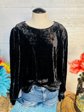 Load image into Gallery viewer, Velvet Long Puffed Sleeves Top

