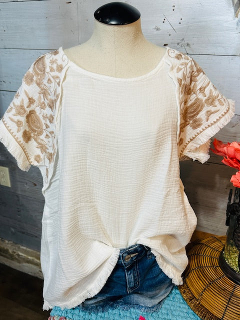 Cotton Gauze Round Neck Boxy Cut Top with Embroidery Short Sleeves