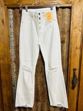 Load image into Gallery viewer, Risen White High Rise Crop Jean
