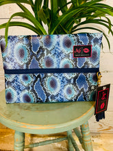Load image into Gallery viewer, Makeup Junkie Bag Viper
