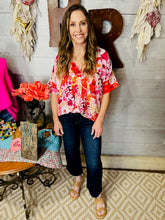 Load image into Gallery viewer, High Waisted Cropped Wide Leg Jean
