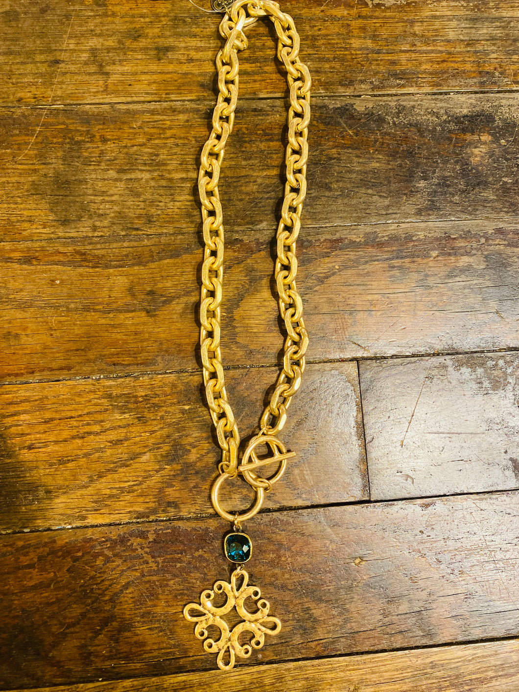 Gold Chain Toggle Necklace with Emerald Pendant