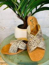 Load image into Gallery viewer, Seaside Sandal
