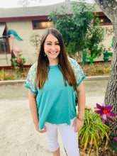 Load image into Gallery viewer, Love me Floral Top
