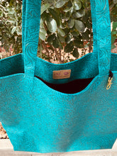 Load image into Gallery viewer, Makeup Junkie Weekender - Turquoise Dream

