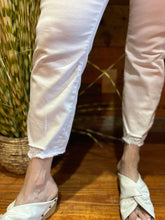 Load image into Gallery viewer, High Rise 5 Button White Skinny Jean
