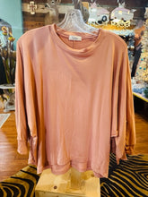 Load image into Gallery viewer, 3/4 Length Dolman Top
