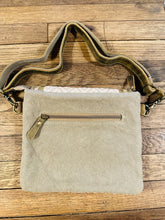 Load image into Gallery viewer, Panchang Small Crossbody Bag
