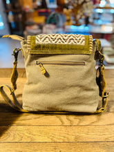 Load image into Gallery viewer, Rater Shoulder Bag
