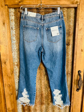 Load image into Gallery viewer, High Rise Distressed Straight Fit Cropped Jean
