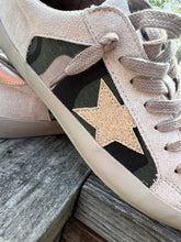 Load image into Gallery viewer, Paula Green Camo Sneaker
