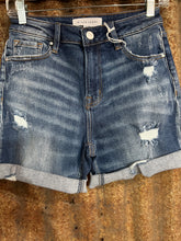 Load image into Gallery viewer, Denim Roll up Shorts
