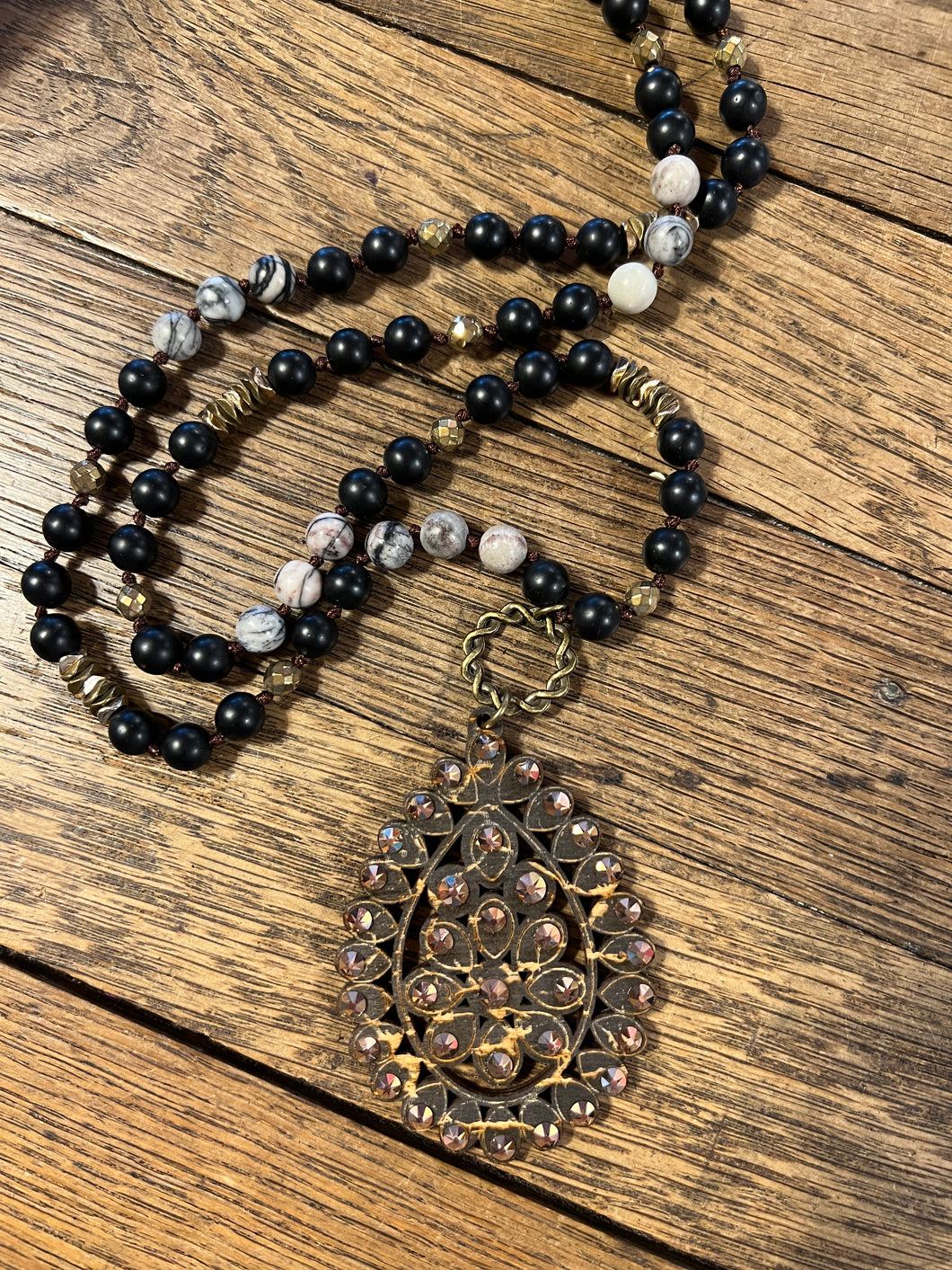 Black Crackle Santa Fe Teardrop Necklace