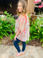 Load image into Gallery viewer, Coral Floral Bright Top
