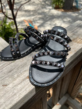 Load image into Gallery viewer, Black Beach Studded Sandal
