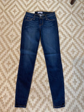 Load image into Gallery viewer, JB Non Distressed Skinny Jean
