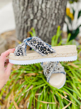 Load image into Gallery viewer, Laney Cream Leopard Sandal
