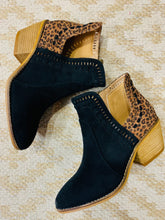 Load image into Gallery viewer, Black &amp; Leopard Sleek Bootie
