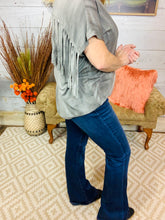 Load image into Gallery viewer, Fit &amp; Flare Jean
