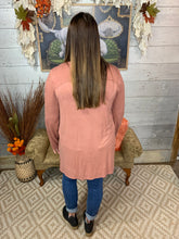 Load image into Gallery viewer, Long Sleeve Basic Pocket Tee
