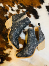 Load image into Gallery viewer, Black Croco Bootie
