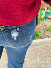 Load image into Gallery viewer, Mid-Rise Boyfriend Bleach Splash Jean
