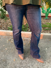 Load image into Gallery viewer, Hi Waist Slit Hem Slim Bootcut Jean
