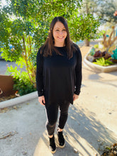 Load image into Gallery viewer, Black Oversized Basic Long Sleeve Top
