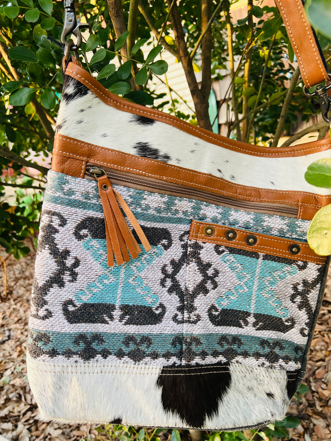 Isabela Shoulder Bag