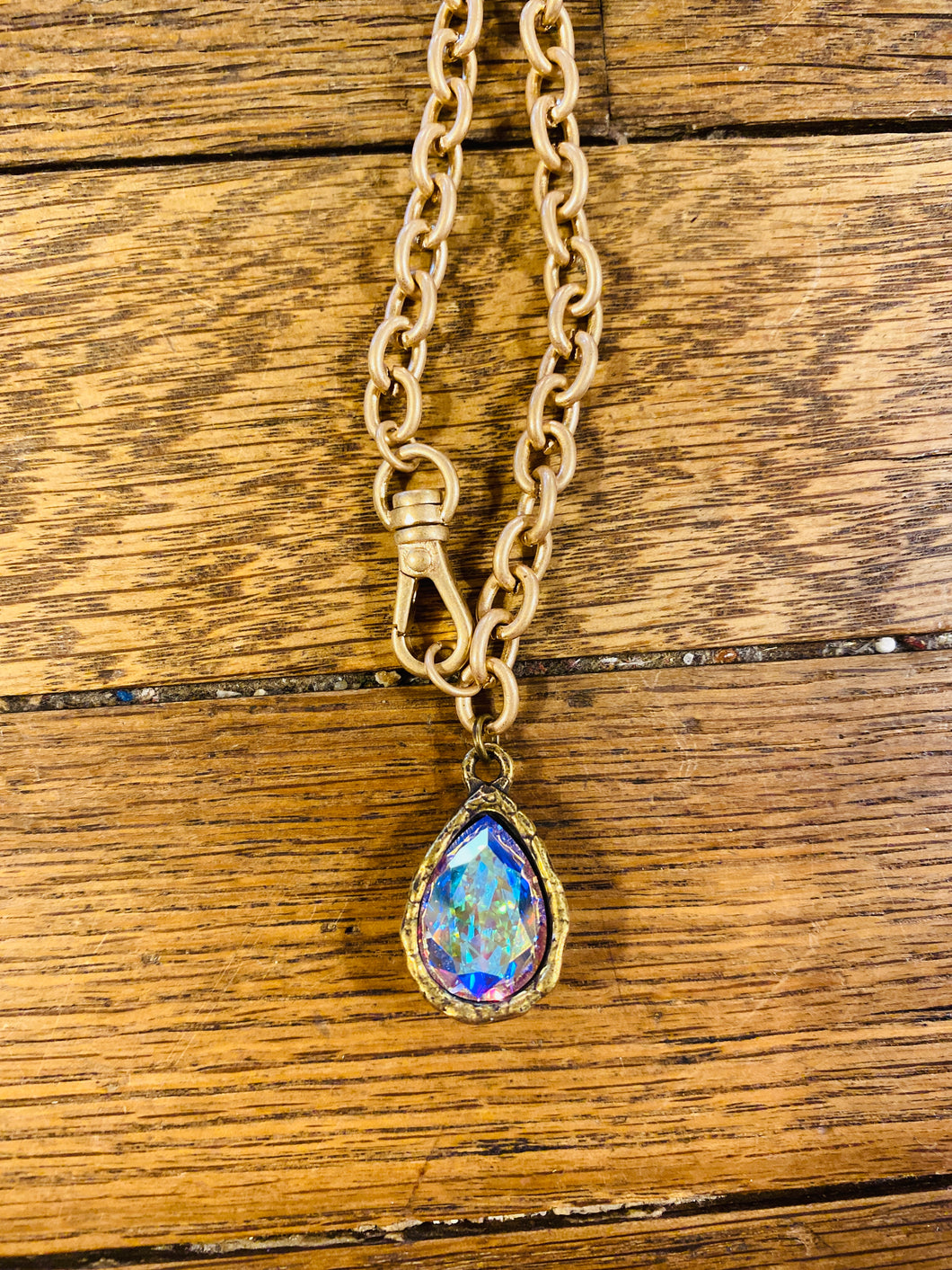 Beaded Teardrop Gold Necklace